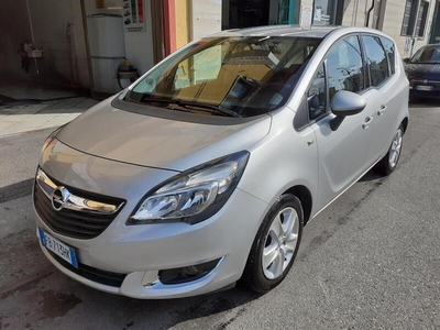 Usato 2015 Opel Meriva 1.4 Benzin 101 CV (11.500 €)