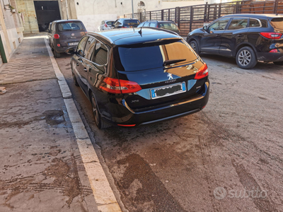 Usato 2015 Peugeot 308 2.0 Diesel 150 CV (10.999 €)
