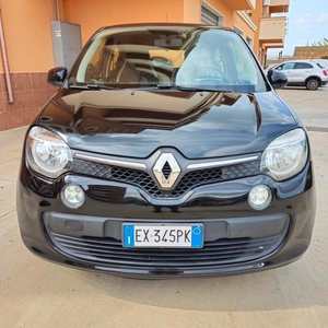 Usato 2015 Renault Twingo 1.0 Benzin 69 CV (7.000 €)