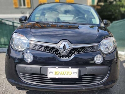 Usato 2015 Renault Twingo 1.0 Benzin 71 CV (7.700 €)