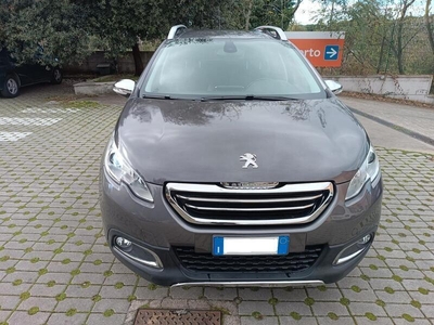 Usato 2016 Peugeot 2008 1.2 Benzin 110 CV (8.200 €)