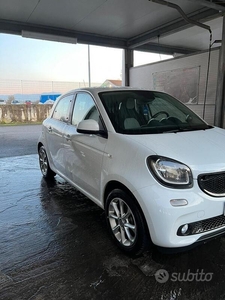 Usato 2016 Smart ForFour 1.0 Benzin 71 CV (8.800 €)