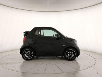 Usato 2016 Smart ForTwo Cabrio 1.0 Benzin 70 CV (15.400 €)