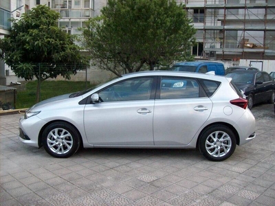 Usato 2016 Toyota Auris 1.6 Diesel 112 CV (12.800 €)