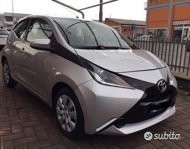 Usato 2016 Toyota Aygo 1.0 Benzin 69 CV (7.300 €)