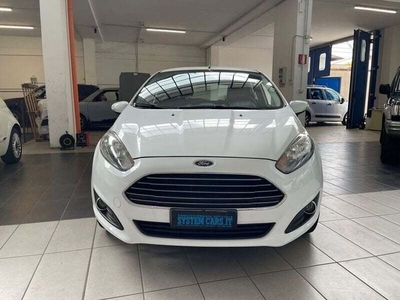 Usato 2017 Ford Fiesta 1.2 Benzin 82 CV (7.400 €)