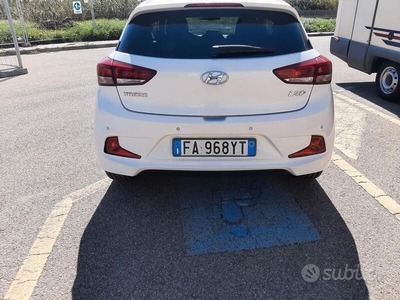 Usato 2017 Hyundai i20 1.4 Diesel 90 CV (5.300 €)