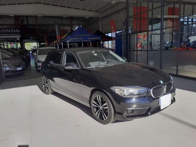 Usato 2018 BMW 116 1.5 Benzin 109 CV (15.900 €)