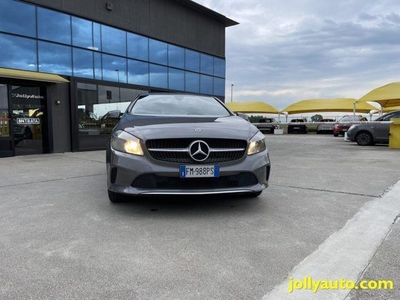 Usato 2018 Mercedes A180 1.5 Diesel 109 CV (15.000 €)