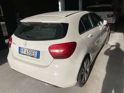 Usato 2018 Mercedes A180 1.5 Diesel 109 CV (17.000 €)