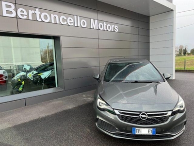 Usato 2018 Opel Astra 1.6 Diesel 110 CV (13.900 €)