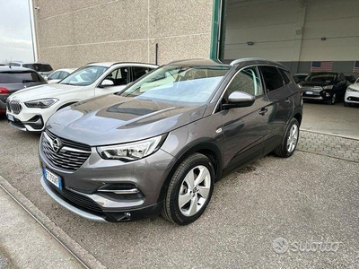 Usato 2018 Opel Grandland X 1.2 Benzin 131 CV (18.999 €)