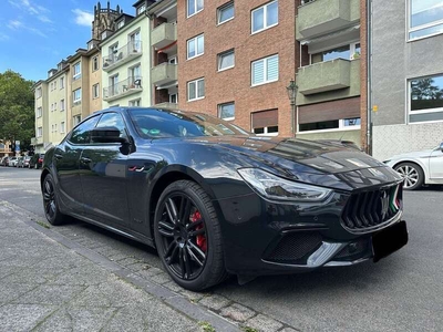 Usato 2019 Maserati Ghibli 3.0 Benzin 349 CV (47.000 €)