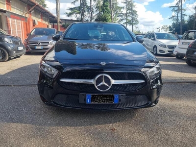 Usato 2019 Mercedes A180 1.3 Benzin 136 CV (23.900 €)