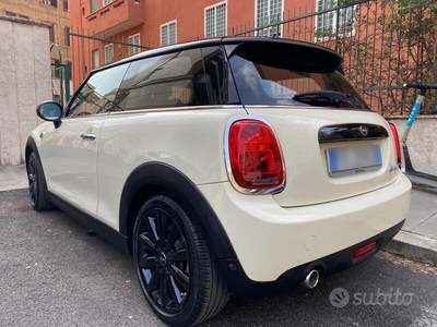 Usato 2019 Mini Cooper D 1.5 Diesel 116 CV (22.000 €)