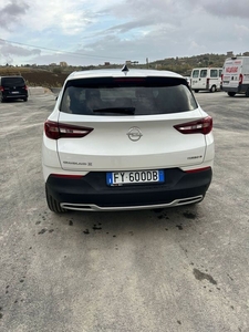 Usato 2019 Opel Grandland X 2.0 Diesel 177 CV (21.000 €)