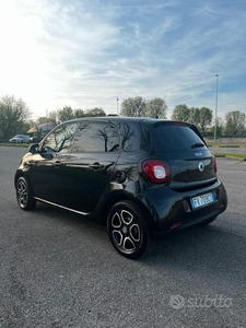 Usato 2019 Smart ForFour 1.0 Benzin 61 CV (16.900 €)