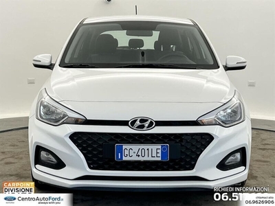 Usato 2020 Hyundai i20 1.2 Benzin 75 CV (12.220 €)