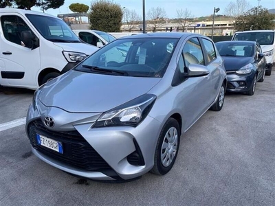 Usato 2020 Toyota Yaris 1.0 Benzin 72 CV (12.520 €)