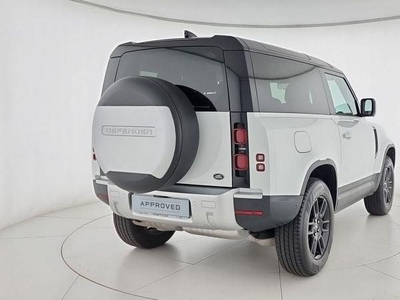 Usato 2022 Land Rover Defender 3.0 El_Diesel 200 CV (63.900 €)