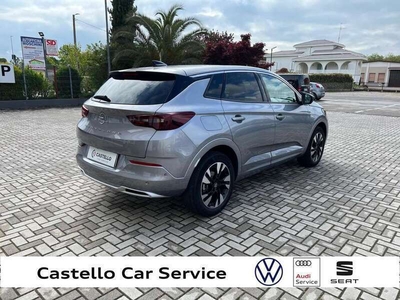 Usato 2022 Opel Grandland X 1.2 Benzin 131 CV (23.900 €)