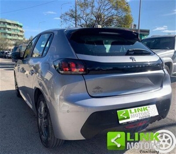 Usato 2022 Peugeot 208 1.2 Benzin 75 CV (13.500 €)