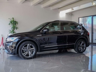 Usato 2022 VW Tiguan 1.5 Benzin 151 CV (36.900 €)