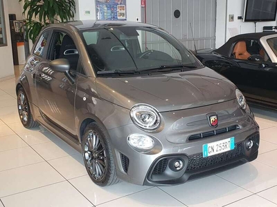 Usato 2023 Abarth 595 1.4 Benzin 165 CV (22.300 €)