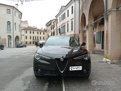 Usato 2024 Alfa Romeo Stelvio 2.1 Diesel 209 CV (25.490 €)