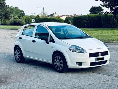 Venduto Fiat Punto Evo neopatentati - auto usate in vendita