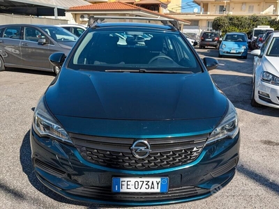 Venduto Opel Astra 1.4 100CV Sports T. - auto usate in vendita