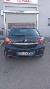 Venduto Opel Astra GTC 1.9 CDTI 120CV. - auto usate in vendita