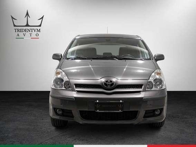 Venduto Toyota Corolla Verso 2.2 d-4d. - auto usate in vendita