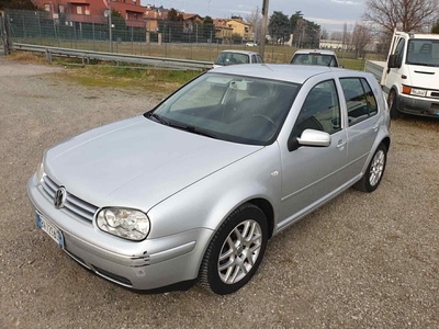 VOLKSWAGEN Golf 4ª serie