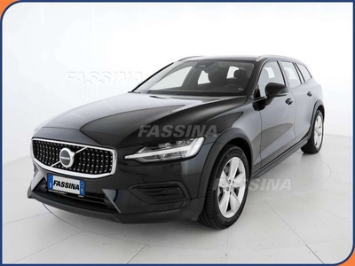 Volvo V60 Cross Country AWD B4 145 kW