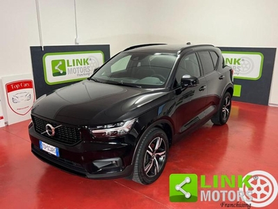 VOLVO XC40 (2017-->)