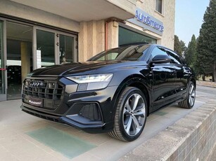 2021 AUDI Q8