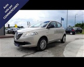 Lancia Ypsilon 0.9 TwinAir 85 CV 5 porte Metano Ecochic Gold del 2015 usata a Ravenna