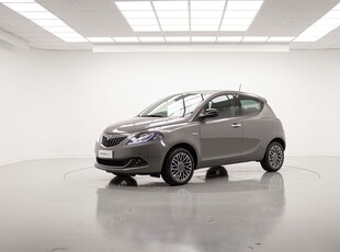 Lancia Ypsilon 1.0 FireFly