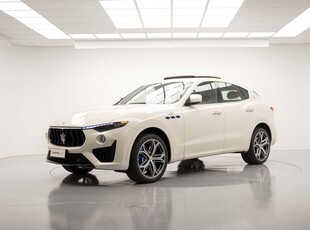 Maserati Levante 330 CV