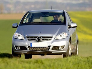 MERCEDES-BENZ A 160 CDI BlueEFFICIENCY Avantgarde Diesel