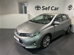 Toyota Auris 1.8 Hybrid Lounge del 2014 usata a Milano