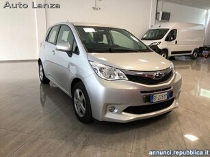 Toyota Avensis Verso 1.3i-L 6MT Trend Bareggio