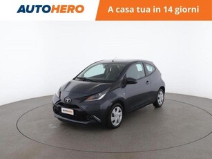 Toyota Aygo 1.0 VVT-i 69 CV 3 porte x-cool Usate