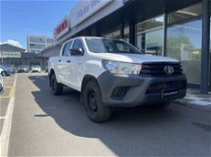 Toyota Hilux 2.D-4D 4WD porte Double Cab Comfort del 2017 usata a Imola