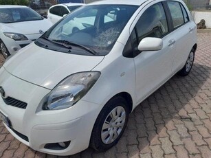 TOYOTA YARIS 1.0 5 porte Sol