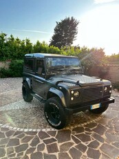 Usato 1989 Land Rover Defender 2.5 Diesel 86 CV (23.000 €)