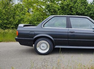 Usato 1991 BMW 325 2.5 Benzin 170 CV (22.500 €)