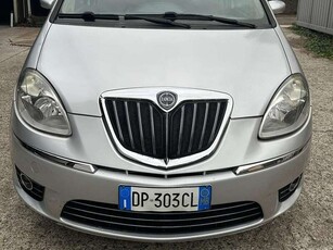 Usato 2008 Lancia Musa 1.4 Benzin 95 CV (4.500 €)