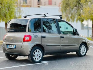 Usato 2009 Fiat Multipla 1.6 Benzin 103 CV (3.000 €)